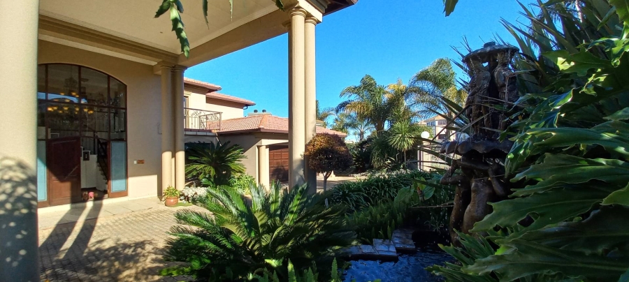 4 Bedroom Property for Sale in Hartenbos Heuwels Western Cape